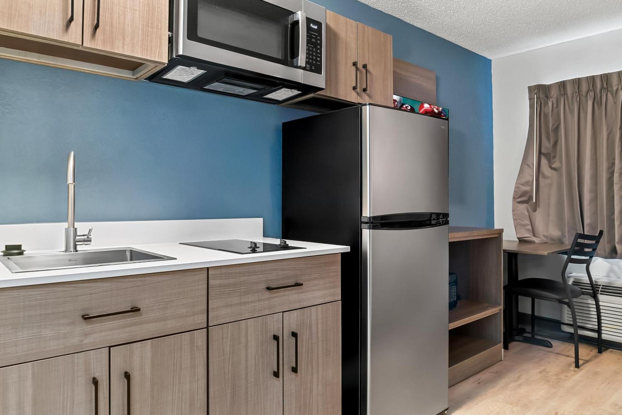 Hometowne Studios By Red Roof Flint Extérieur photo